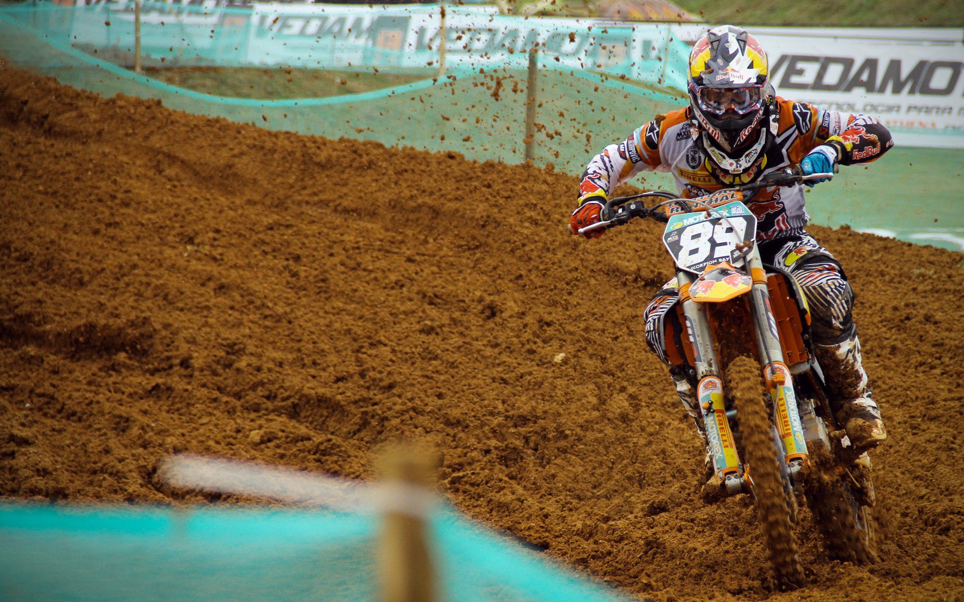 开云体育登录-欧冠决赛之夜，锡安数据全面爆炸，当篮球巨兽闯入绿茵圣殿