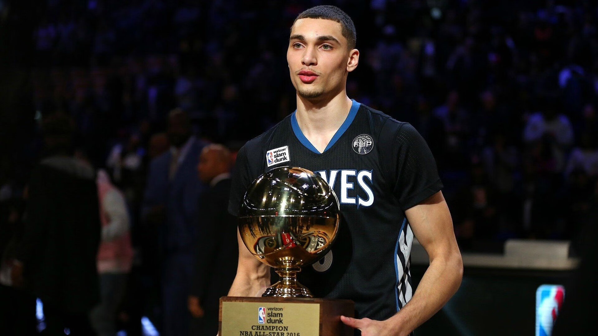 卡马文加爆发！牙买加连续得分压制厄瓜多尔，美洲杯上演青春风暴